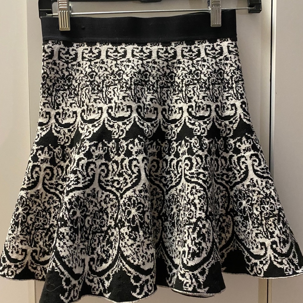 Flowy Skater mini skirt